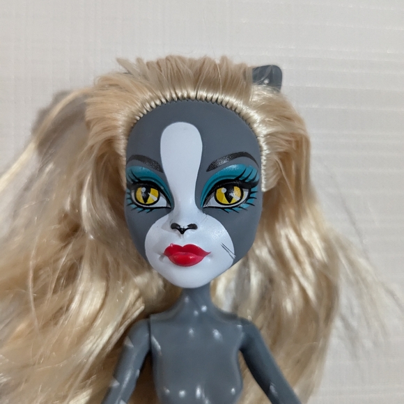 Monster High Meowlody doll 2011 Mattel No Tail - Picture 5 of 8